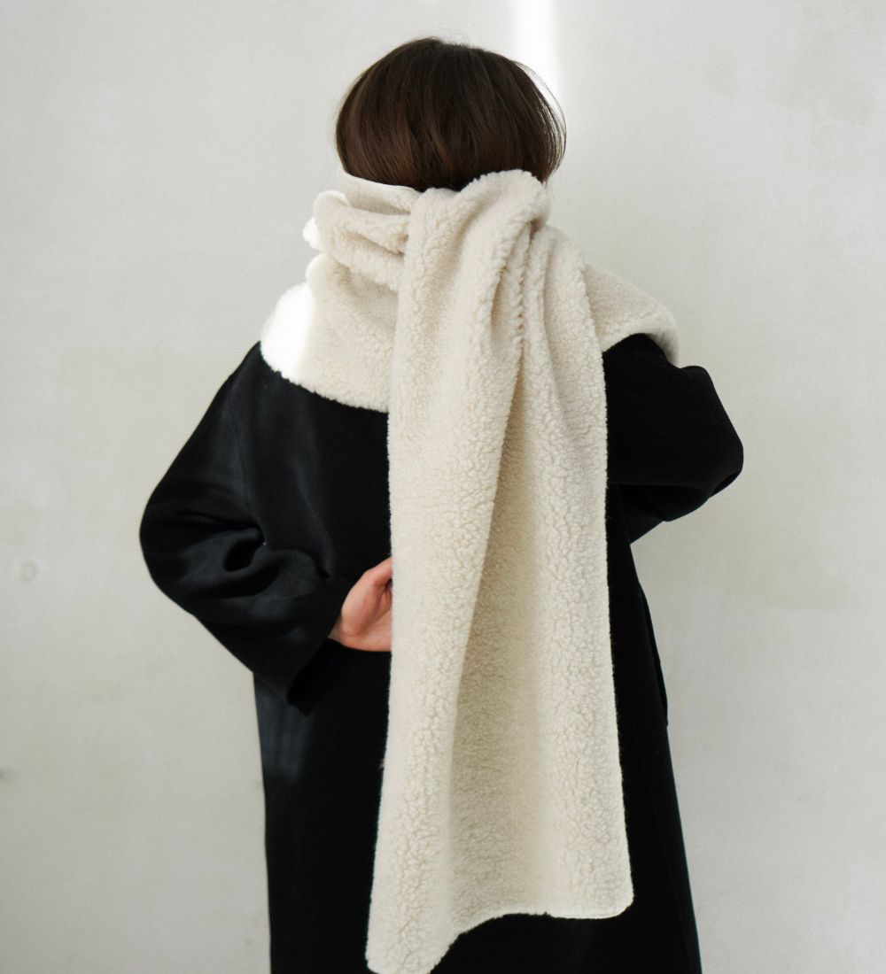LUMI Long merino wool scarf - ecru