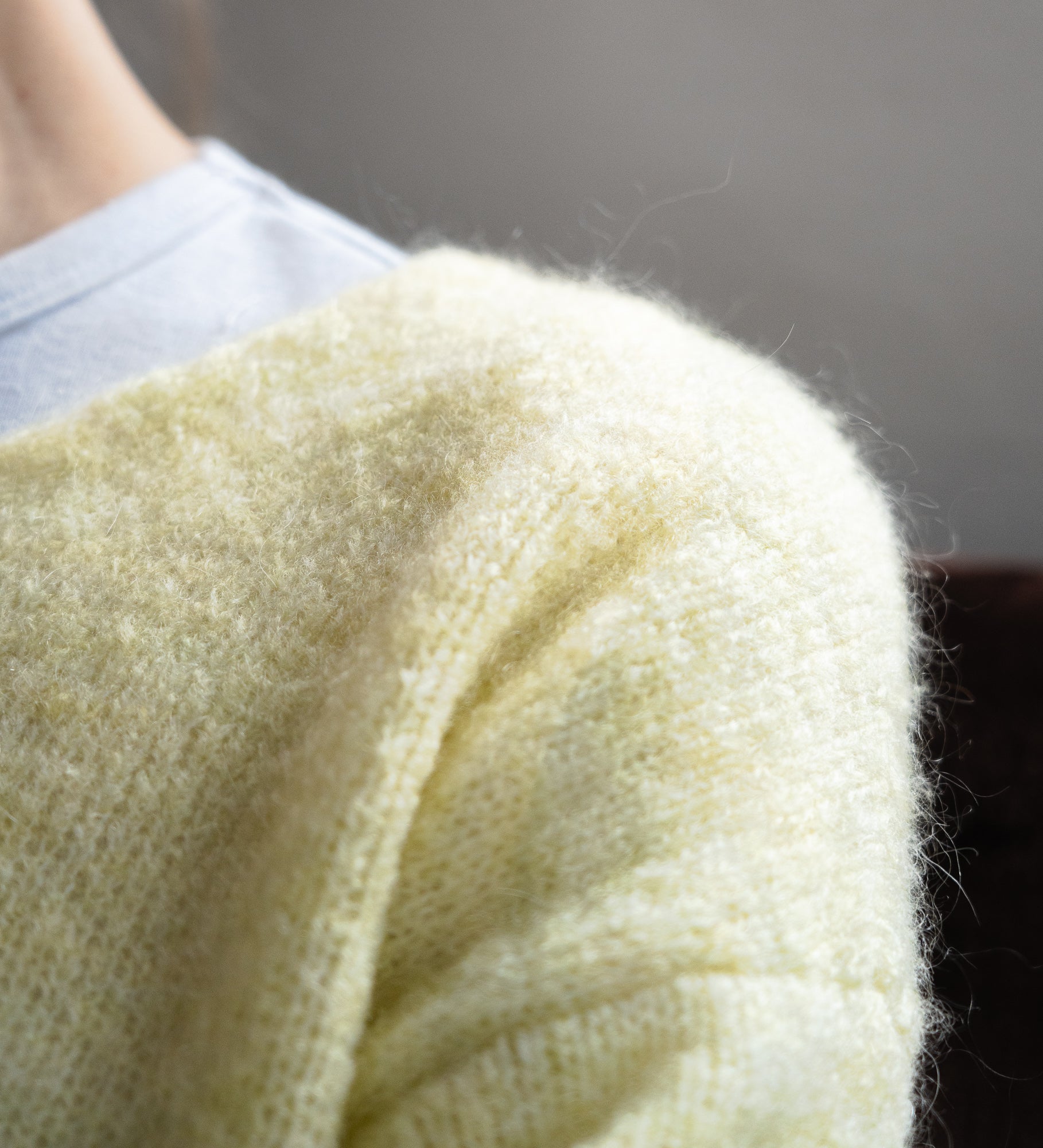 GEMMA 2.0 Lekki sweter z wełną i moherem - cytrynowy