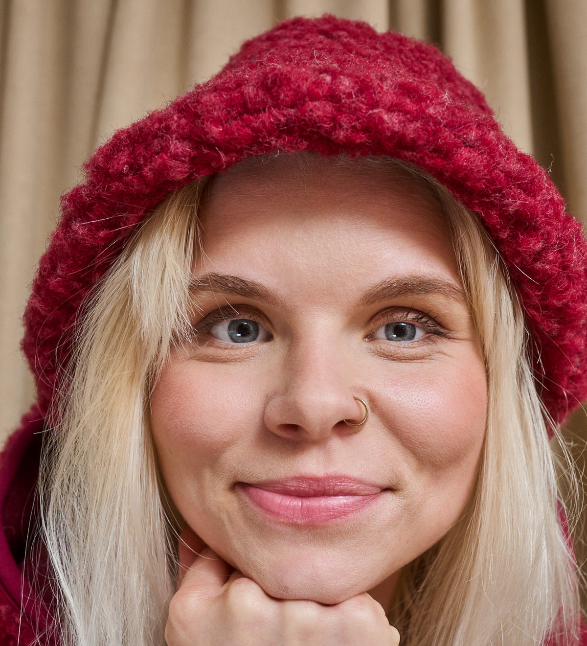 BERGEN Bucket hat z wełny merynosa - buraczkowy