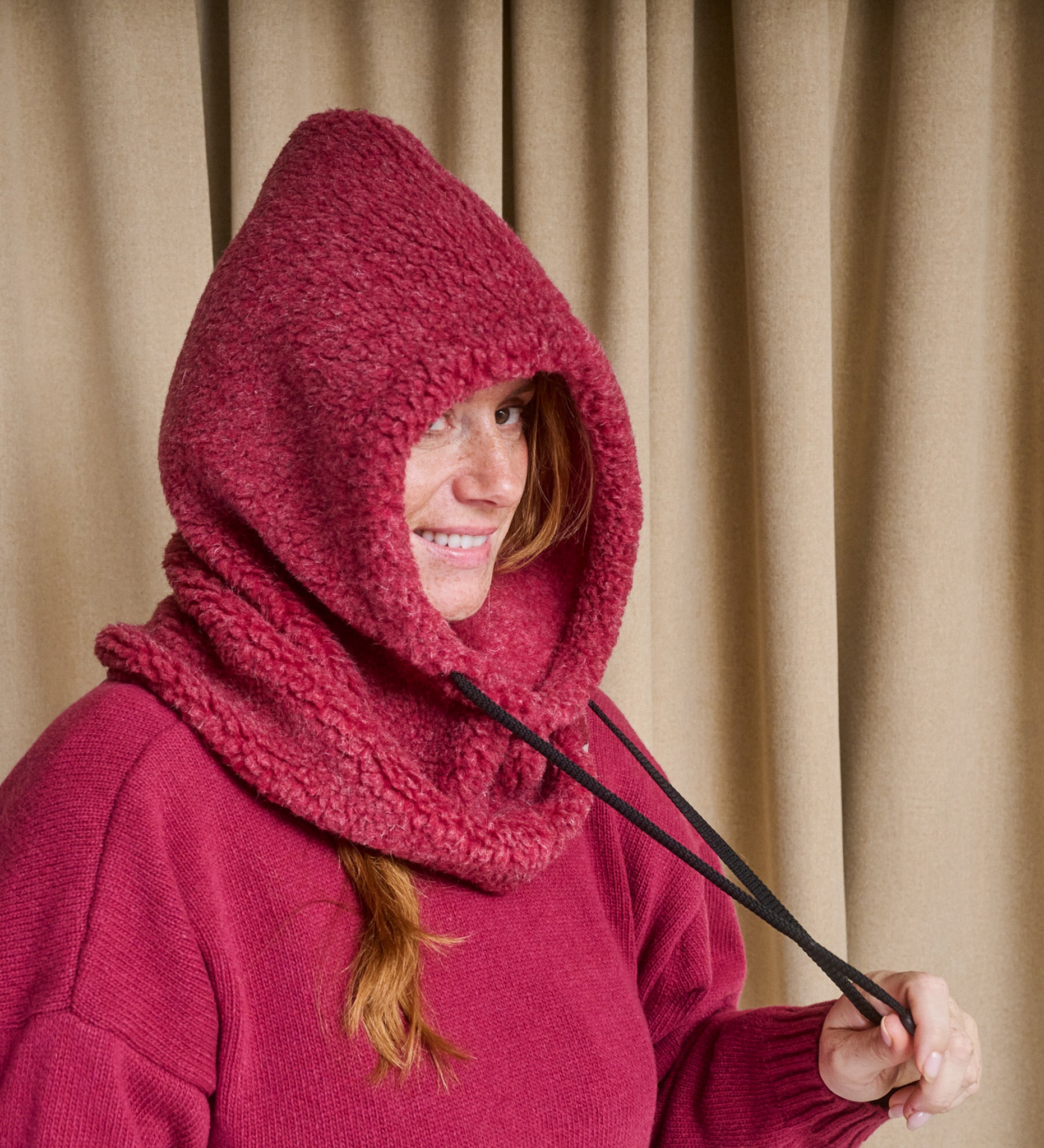 LYKKE Sherpa Fleece Balaclava - burgundy