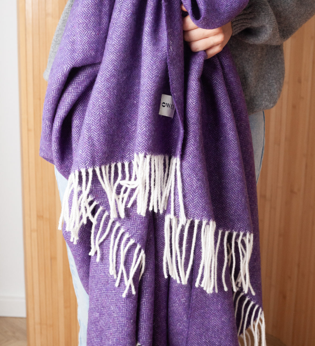 EOS Merino wool blanket with herringbone fringe - caramel