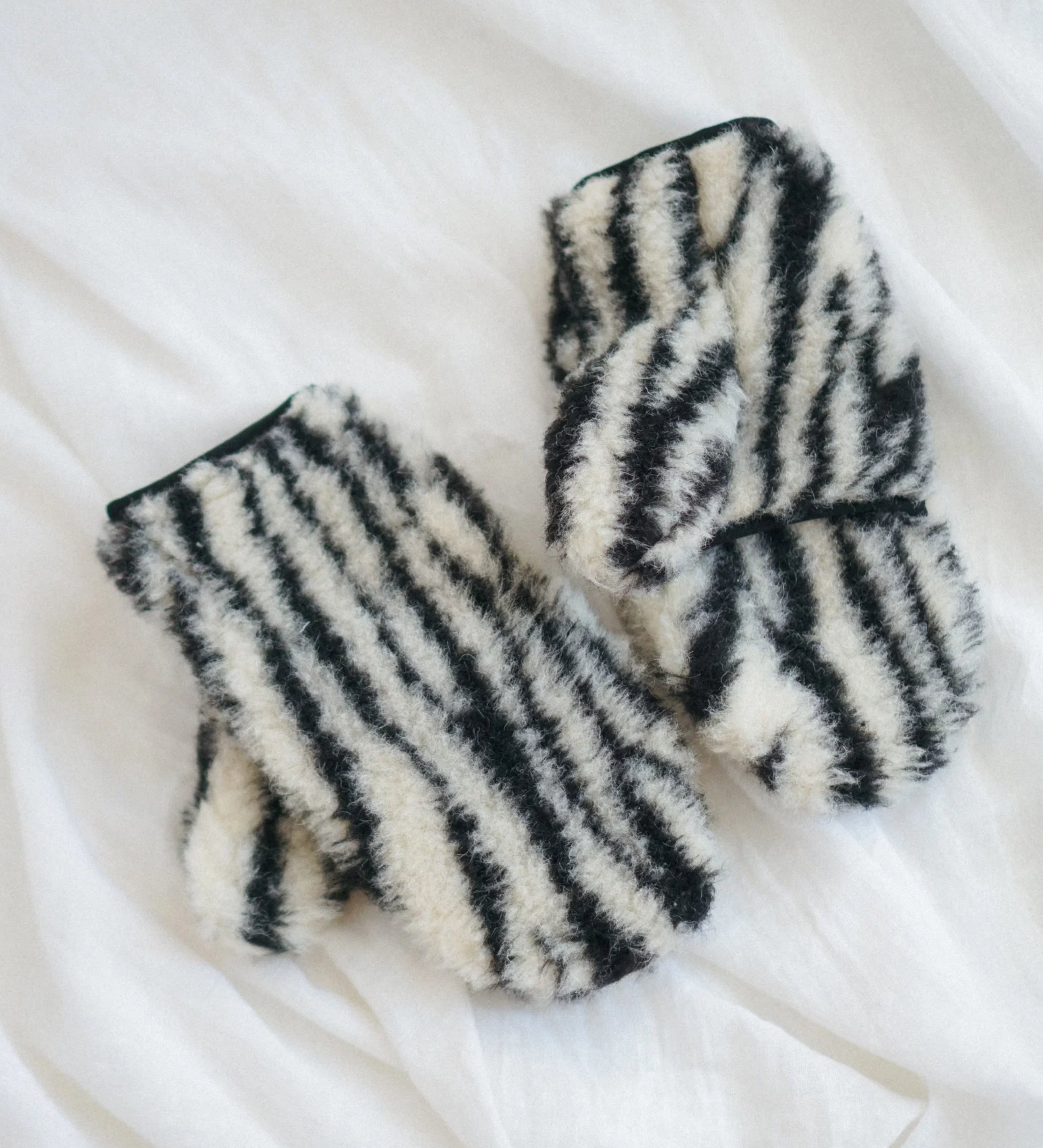 Rękawiczki mitenki z merynosa zebra
