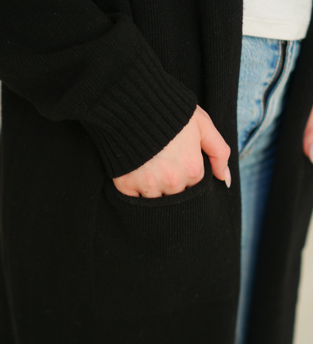 BERA Wollcardigan - Schwarz