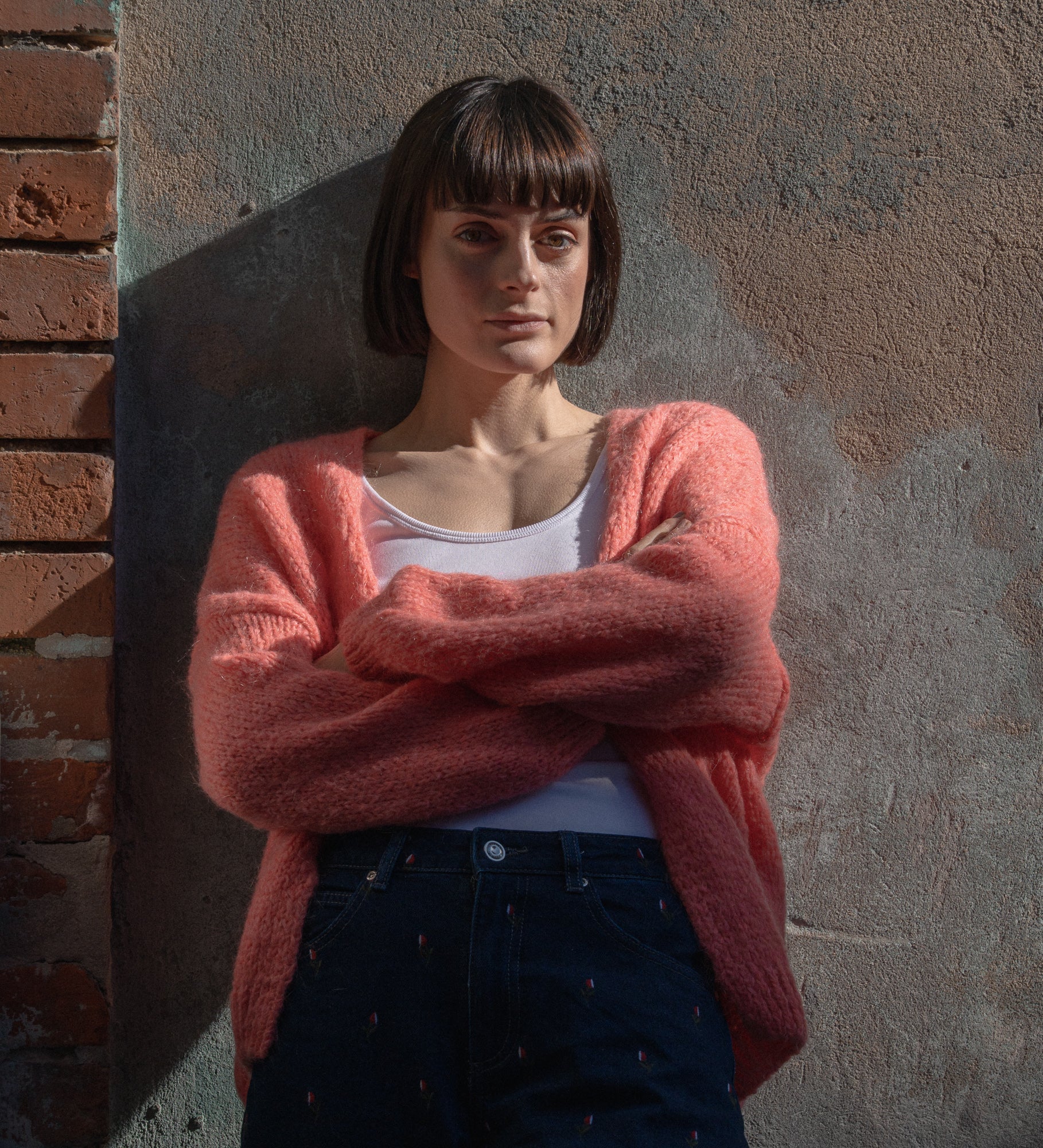 ASTRID Taki sweter, który po prostu dobrze mieć - koralowy