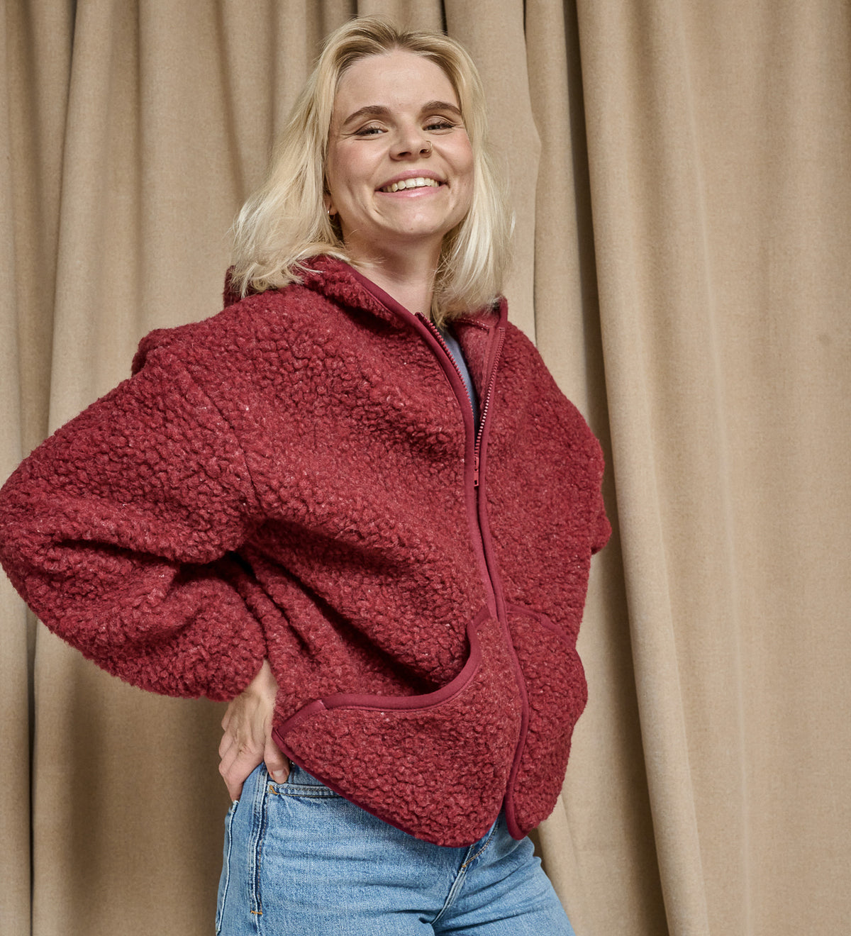 MIŚ 2.0 Wollene Kapuzenjacke - Bordeaux