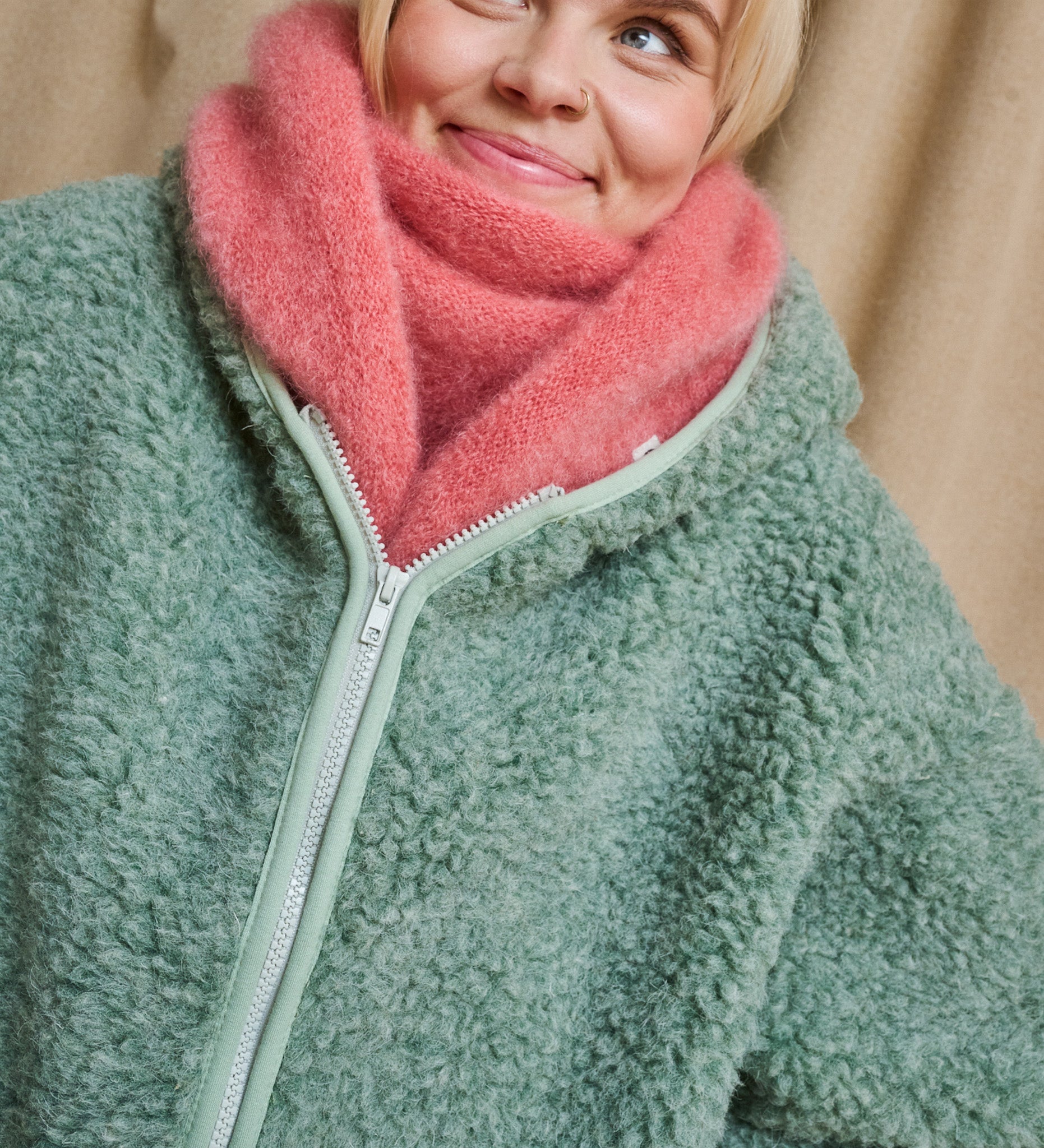 MIŚ wool hooded jacket - ecru