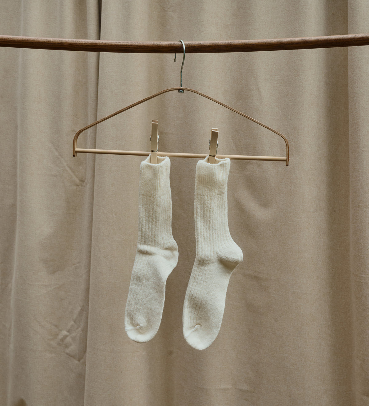 ARNE Sommersocken aus Merinowolle – Hellblau