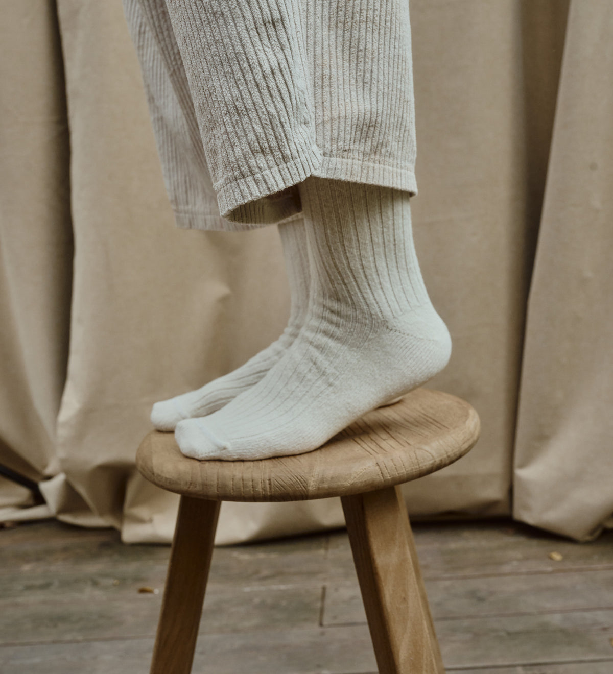 ARNE Sommersocken aus Merinowolle – Hellblau