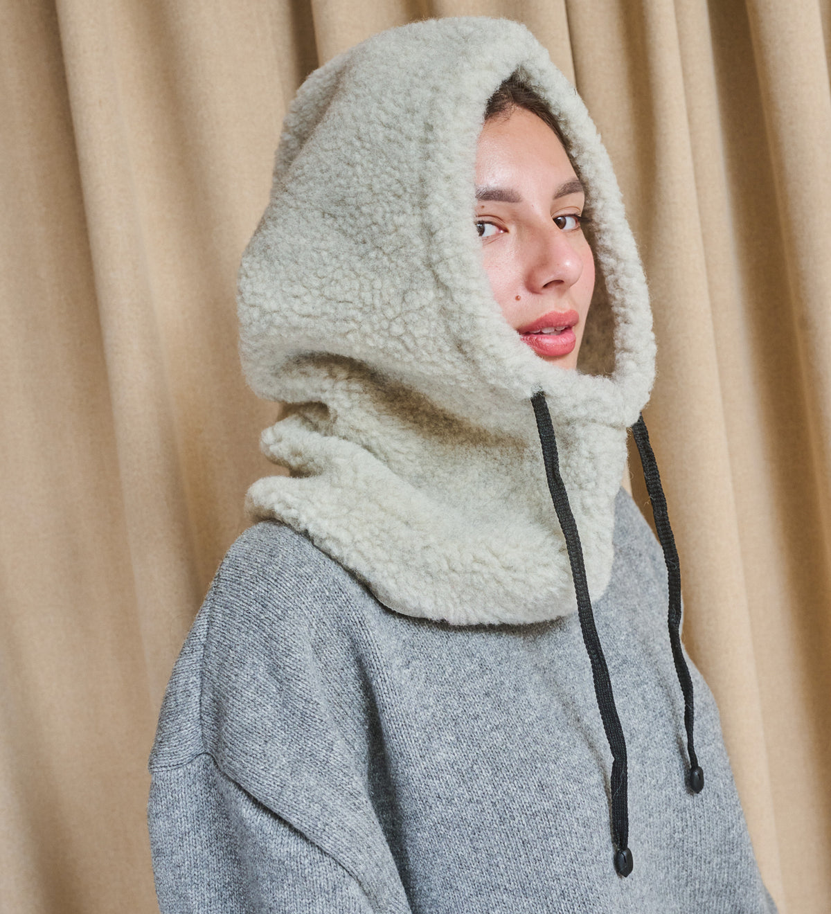 LYKKE Sherpa Fleece Balaclava - light grey