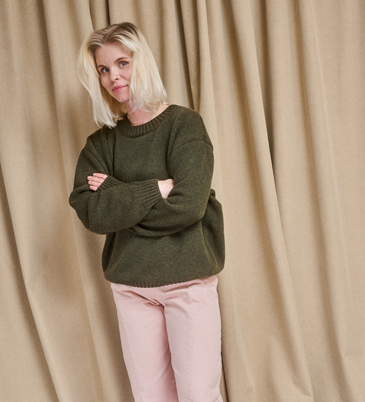 ANEMONE Gruby sweter z wełny merino oversize - leśne runo