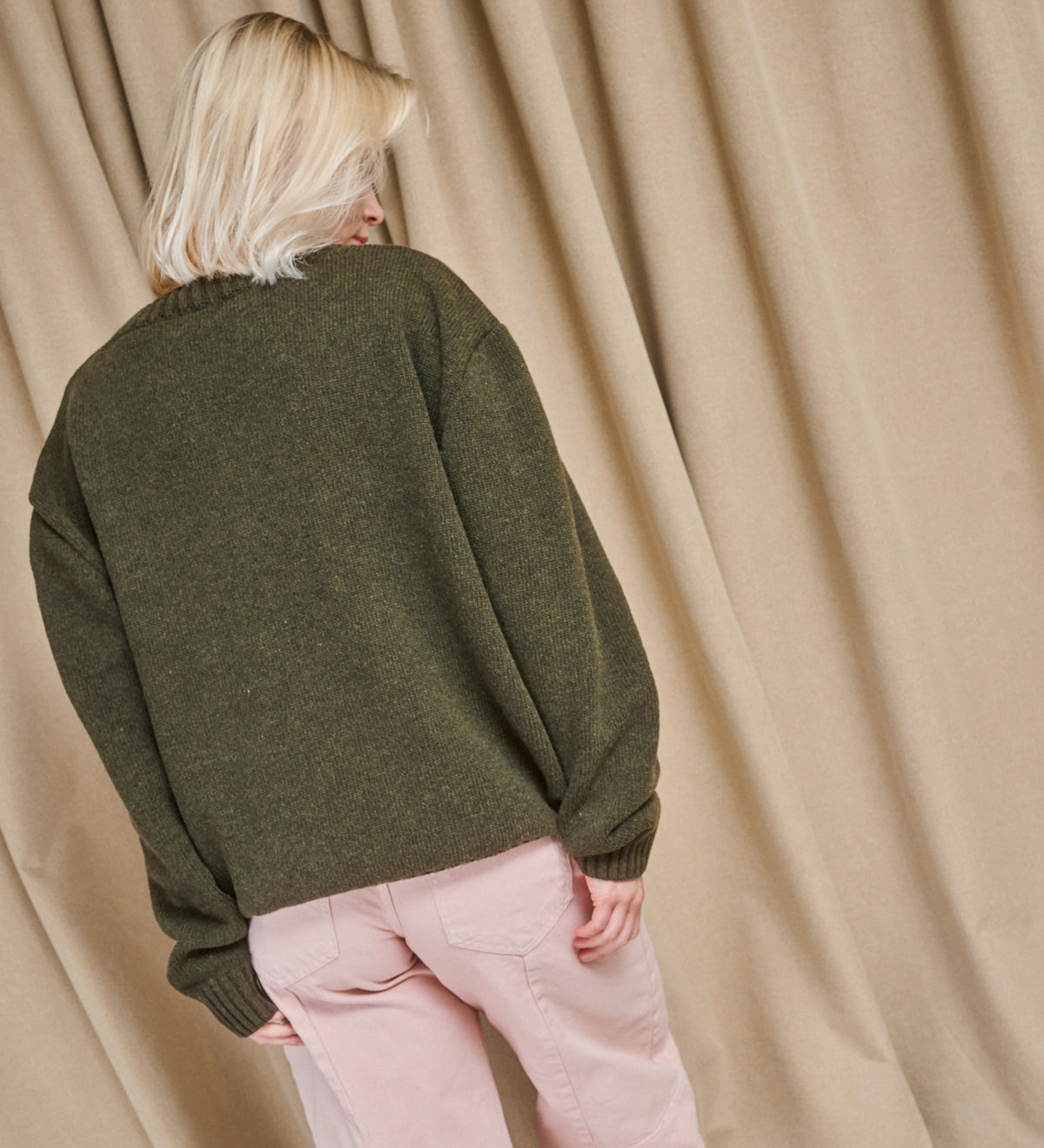 ANEMONE Gruby sweter z wełny merino oversize - leśne runo