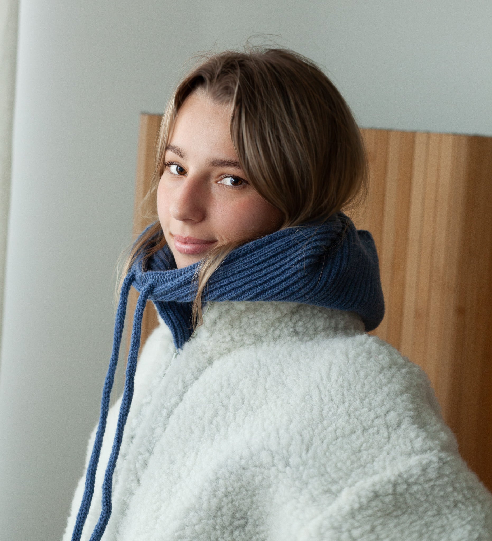 LIDIA merino neck warmer- Washed Blue