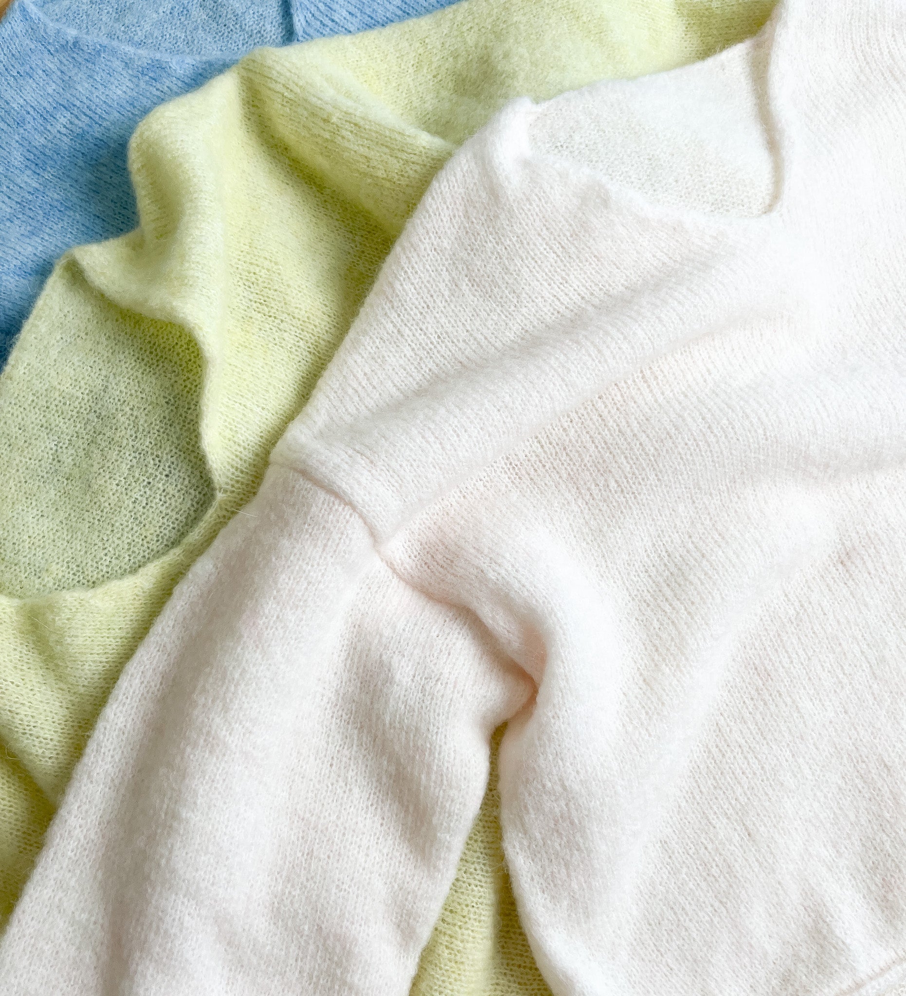 Naturalne, lekkie sweterki z welną merino i moherem