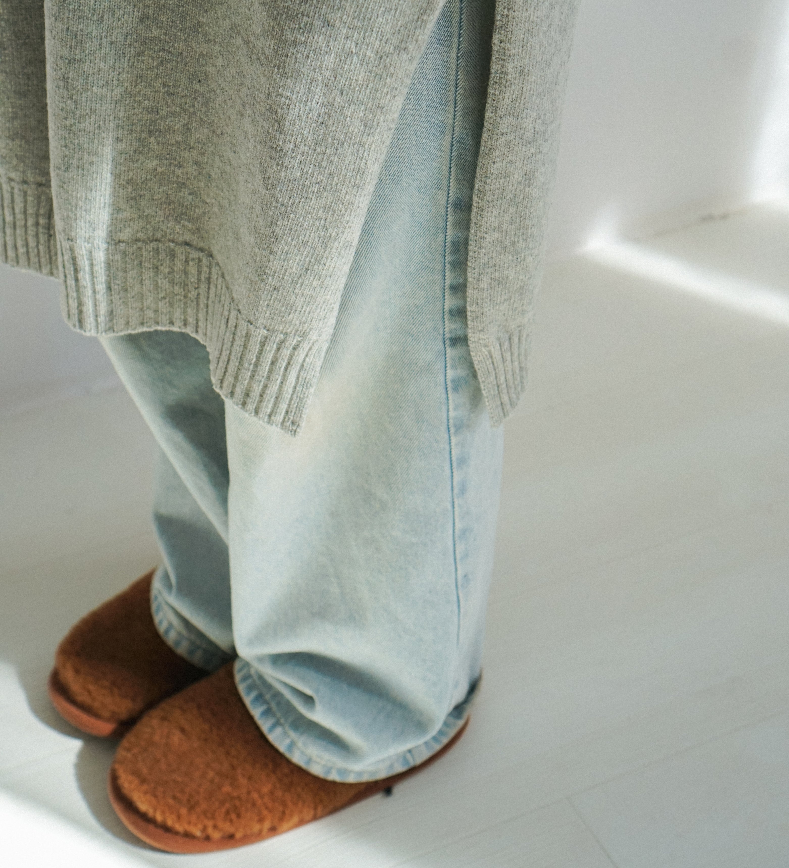 Sweter kardigan z wełny szary