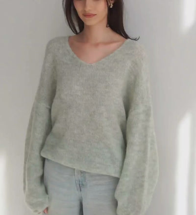 Lekki sweter miętowy z wełną i moherem