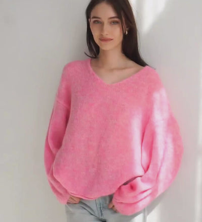 Lekki sweter z wełną i moherem różowy